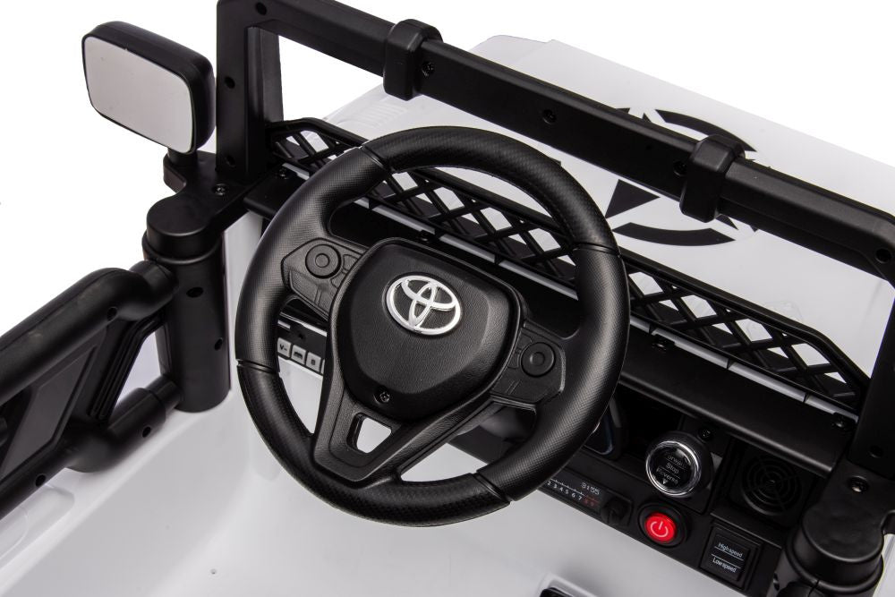 Battery Car Toyota FJ White  4x4 – view 3