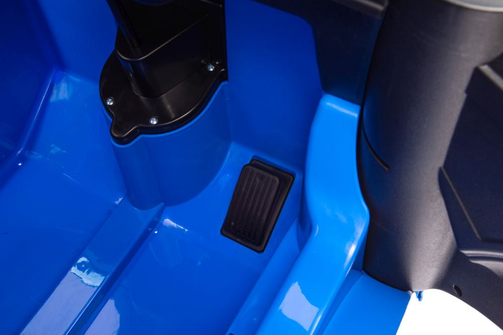 Scania 500R HL698 Blue 4x4 Battery Car – view 17