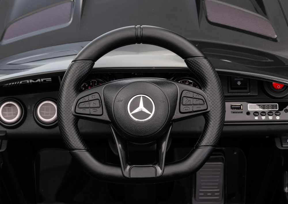 Mercedes GTR Black Battery Car – view 12