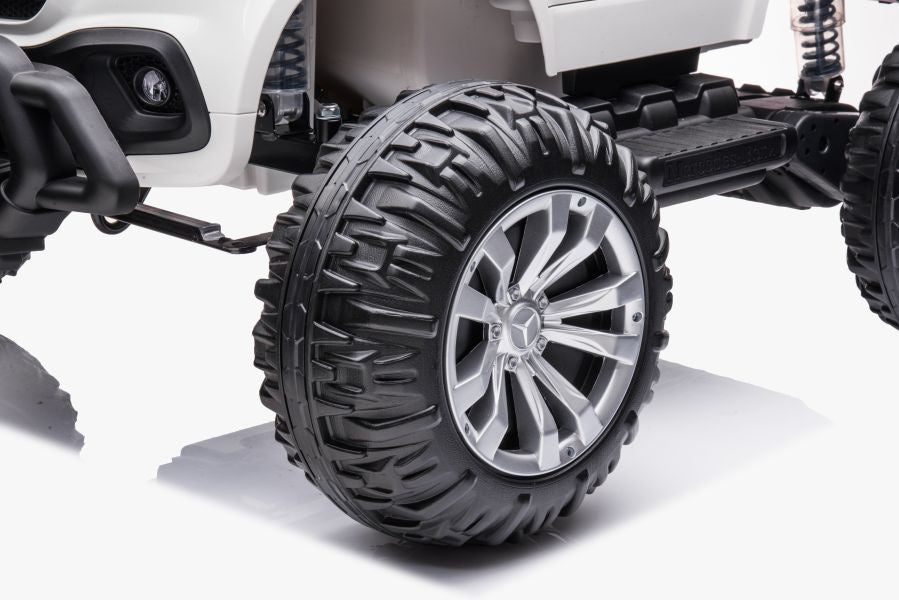 Battery-powered car Mercedes DK-MT950 4x4 White – view 5